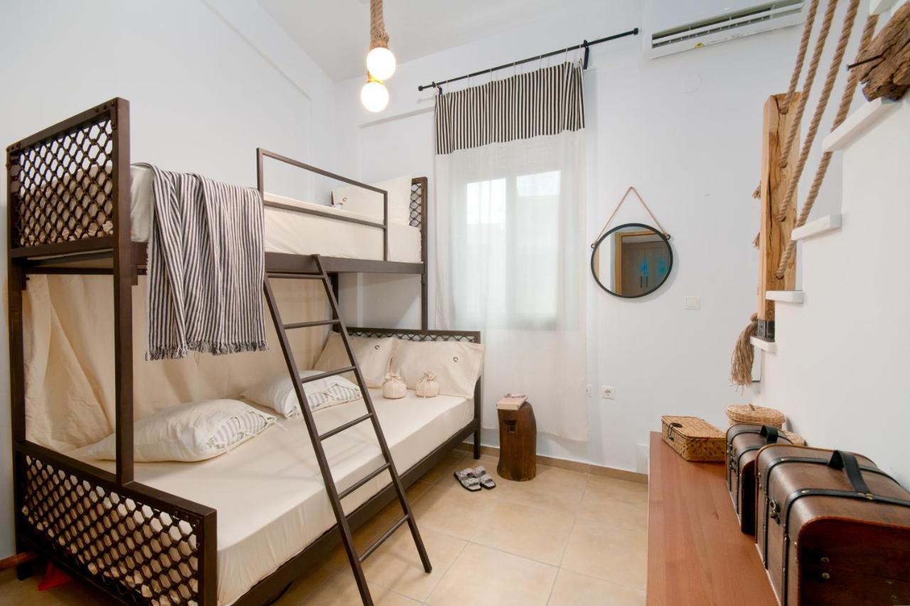 Seathon Seafront Beach Villa In Kalamitsi 외부 사진